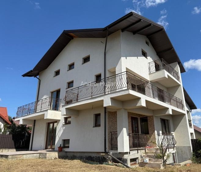 DUPLEX 7 CAMERE , VALEA ADANCA , 245 MP UTILI DUPLEX 7 CAMERE , VALEA ADANCA , 245 MP UTILI