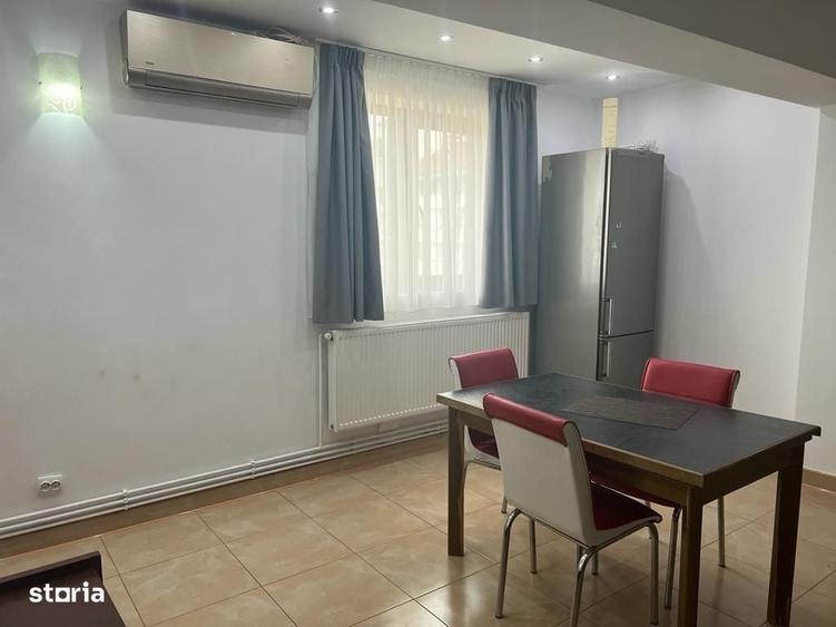Apartament cu 3 camere în Micro 3