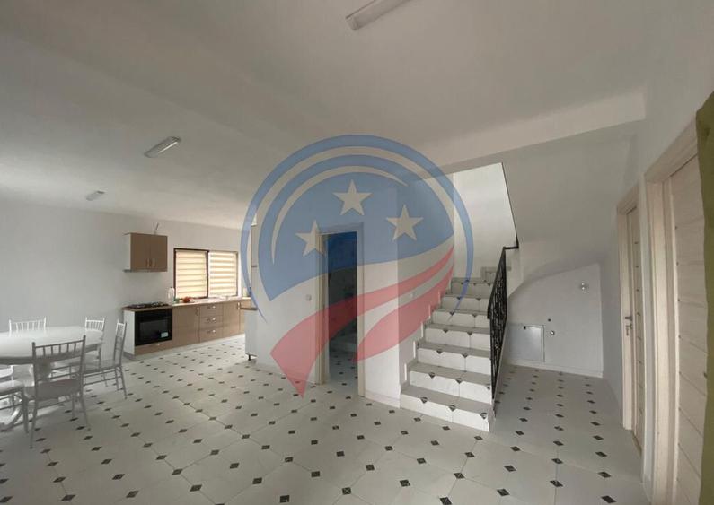 CASA FINALIZATA SI MOBILATA 120 MP ZONA AEROPORT - 1