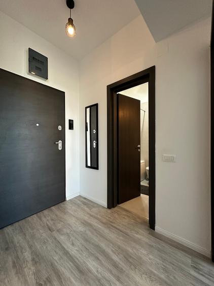 Apartament cu 2 camere semidecomandat în 13 Septembrie