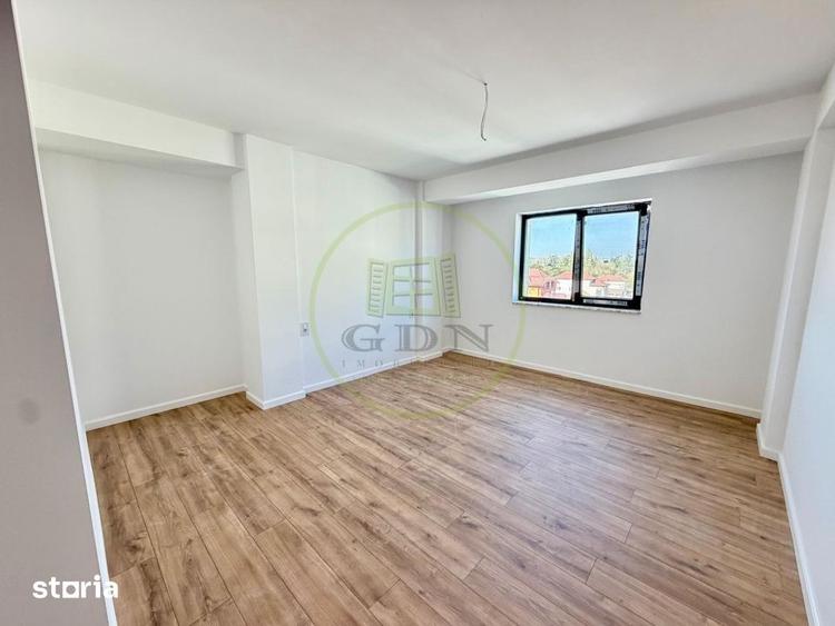 Apartament cu 3 camere decomandat în 1 Mai