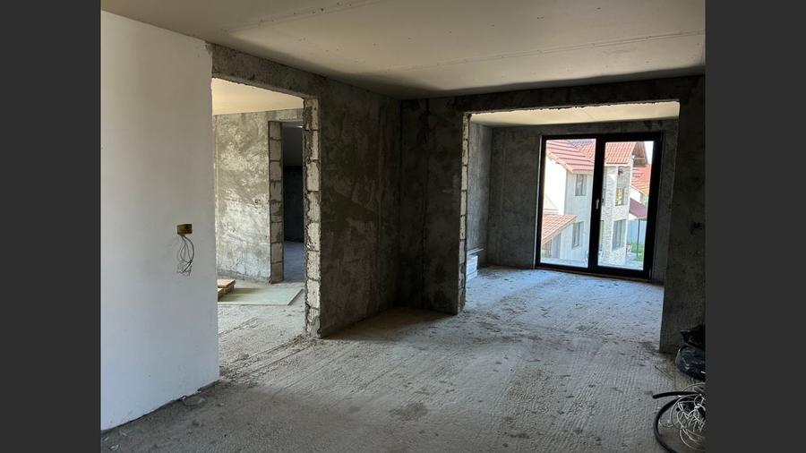 Casă frumoasă 4 camere, Strada Ana Ipatescu, Tg-Jiu - 10