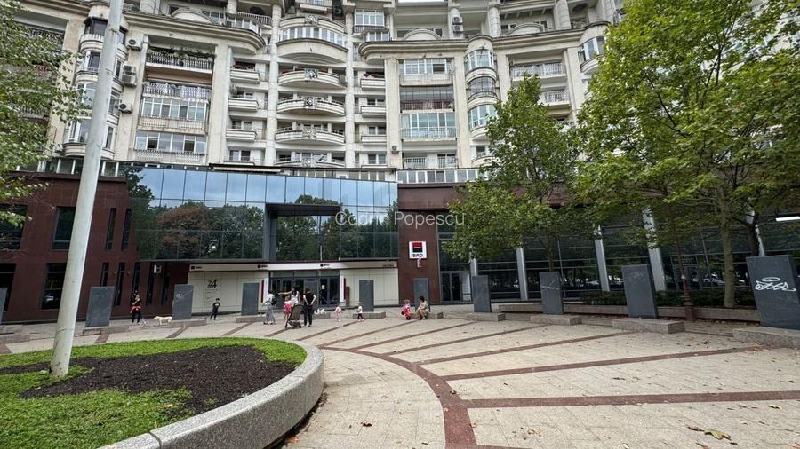 REA1025140 Apartament unic 3 camere Unirii REA1025140 Apartament unic 3 camere Unirii