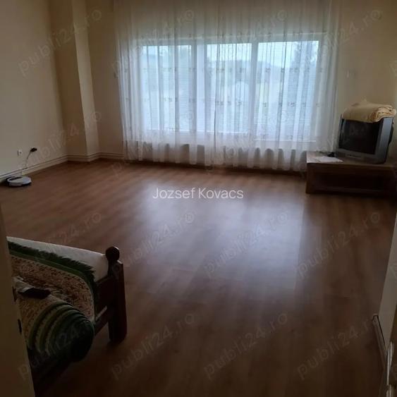 Casa de vanzare - Mitre?ti Casa de vanzare - Mitre?ti