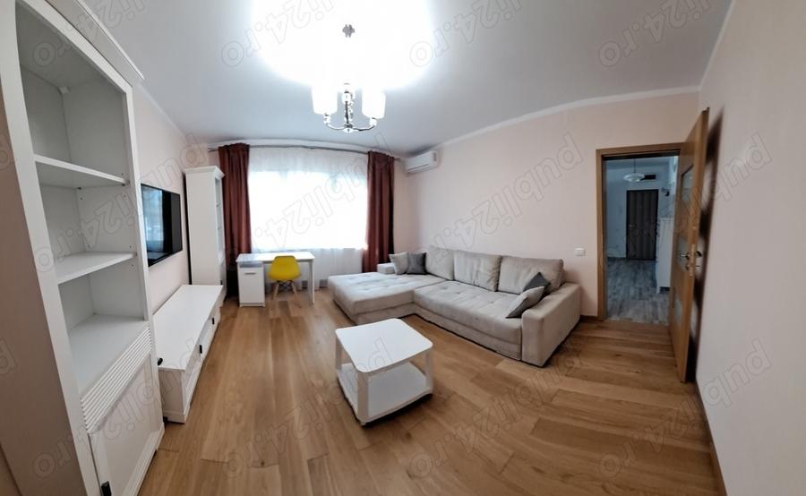 Apartament cu 3 camere in zona Centrala/Punctele Cardinale - 1