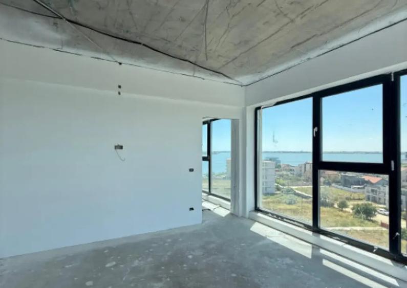 Penthouse - Vedere catre lac si mare - Terasa 250 mp -Mamaia - 6