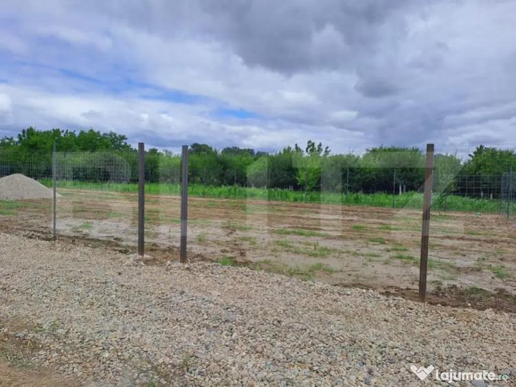 Teren de vanzare, 2400 mp, zona hotel Dana - 4