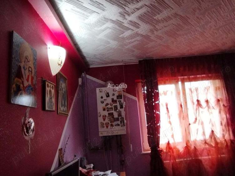 Vand apartament cu 2 camere