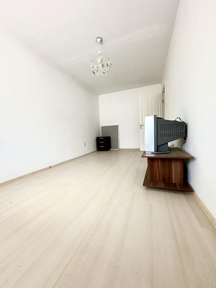 Apartament de vanzare cu 4 camere Ampoi 1 - 1