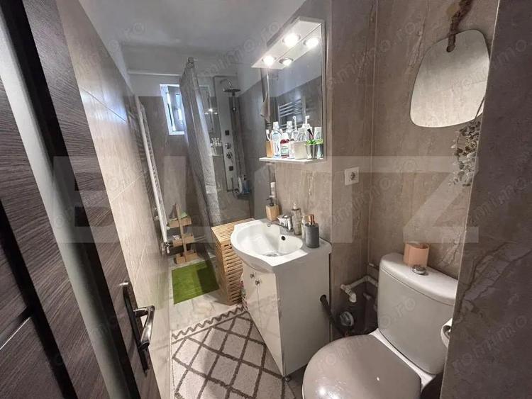 Apartament cu 2 camere, 42 mp, Craiovita Noua - 1