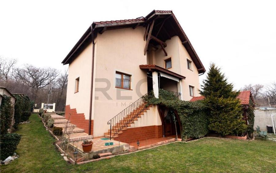 Vila formata din 4 unitati locative in Cordau, zona Presiden - 12