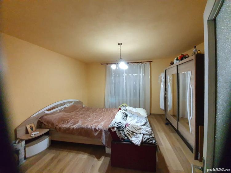 casa de vanzare la ?ara,cu 5 dormitoare - 5