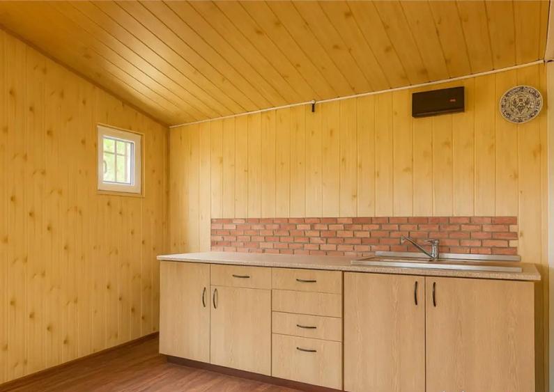 OFERTA REZERVATA!!Refugiu montan,cu 2100 mp domeniu verde,ar - 13