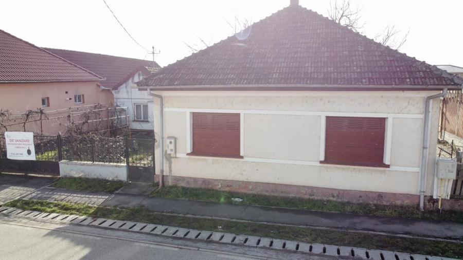 Casa demolabila + teren 855 mp, front 19 ml, utilitati complete – Giarmata Vii - 3