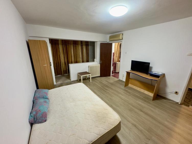 Garsoniera decomandata, 1 minut metrou Gorjului , bloc anvelopat - 1