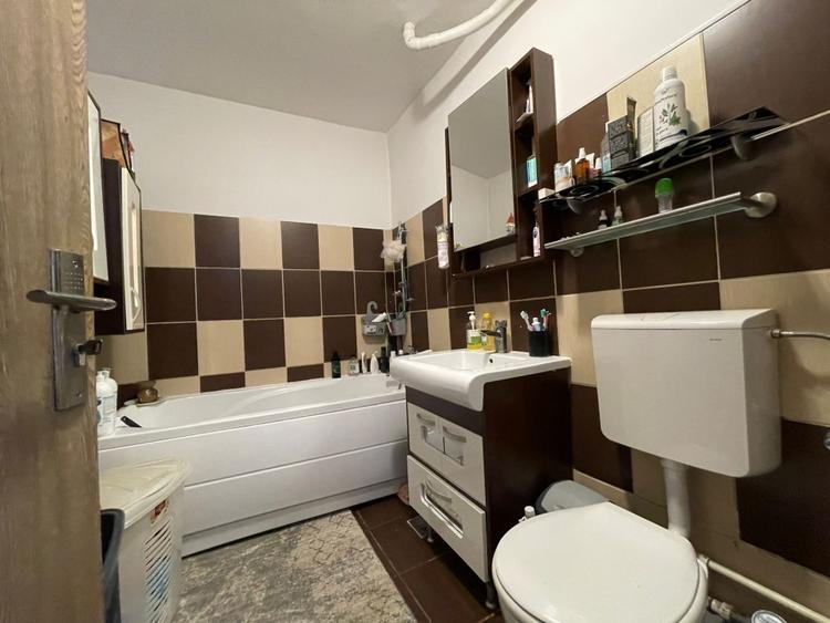 Apartament de vanzare, 3 camere, Etajul 1, zona Canta - Profi, Iasi - 14