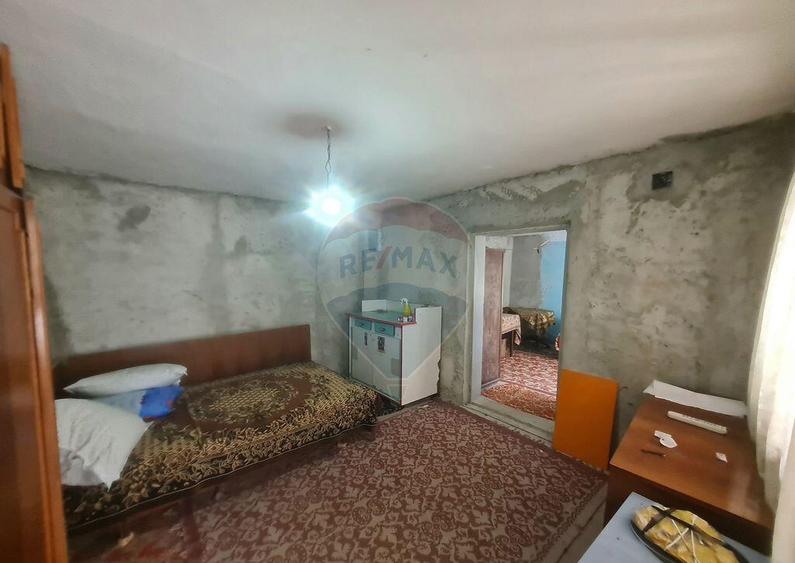 Casa cu 4 camere de vanzare in Jaristea - 3