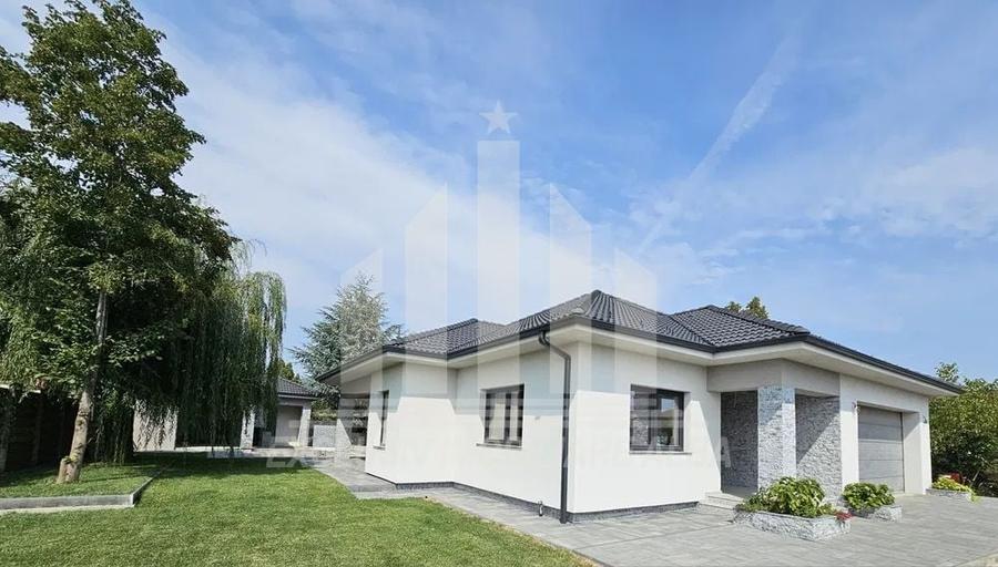 Casa individuala | 1 nivel | Piscina | 300 mp | 900 mp teren | Cetate - 1