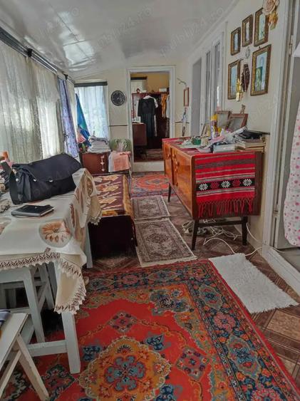 Casa, curte si teren 2780 mp - 1