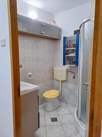 Vila fara risc seismic,renovata,izolata ext,P+1+pod inalt,9 camere,4 bai,pivnita - 39