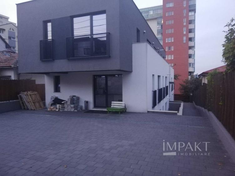 Dau in chirie cladire de 500 mp, superfinisat, teren 600 mp,str Meteor - 2