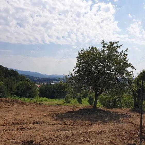 Teren intravilan 10 ari cu priveli?te panoramica, zona de case, Centru Vechi - 4