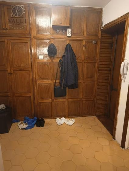 Apartament 3 camere - 5 minute metrou Costin Georgian - 7