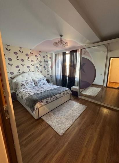 Casa / Vila cu 5 camere de vanzare in zona Dorobantul - 1