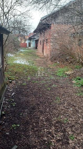 Teren de 1.333mp, Casa - constructie de 302m, in Centru - 6