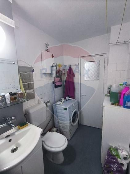 Vanzare ap 3 camere 2 bai etaj 1 complet decomandat  zona Miorita - 25