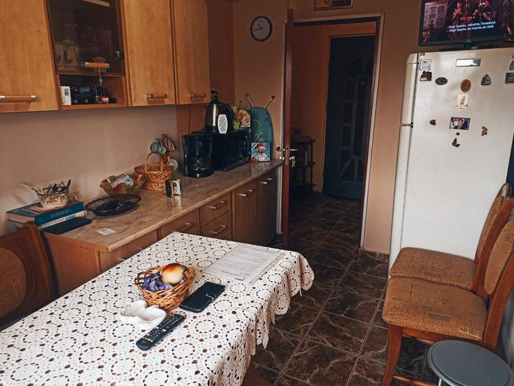 2 camere TEILOR , Decomandat / centrală , poziție DEOSEBITĂ ! - 9