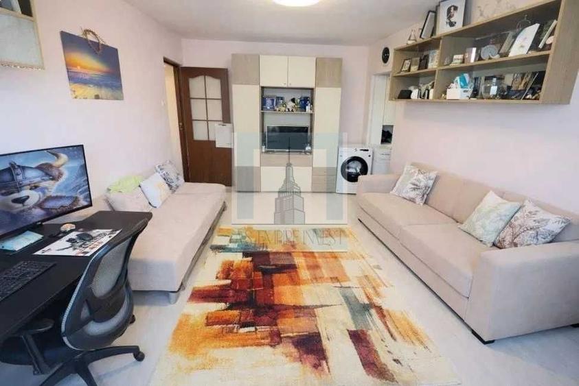 Apartament 3 camere, etj/1/4 – Zona Astra - 1