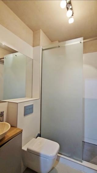 Apartament cu priveliste catre ape si parcare privata in White Tower Mamaia - 9