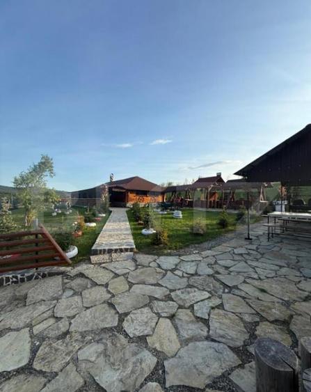 Cabana din lemn rotund, 2 camere, 140 mp, teren 2800 mp, Pal - 8