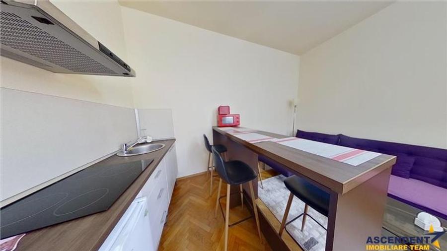 Apartament in casa, cu terasa si curte interioara, Central, Brasov - 9