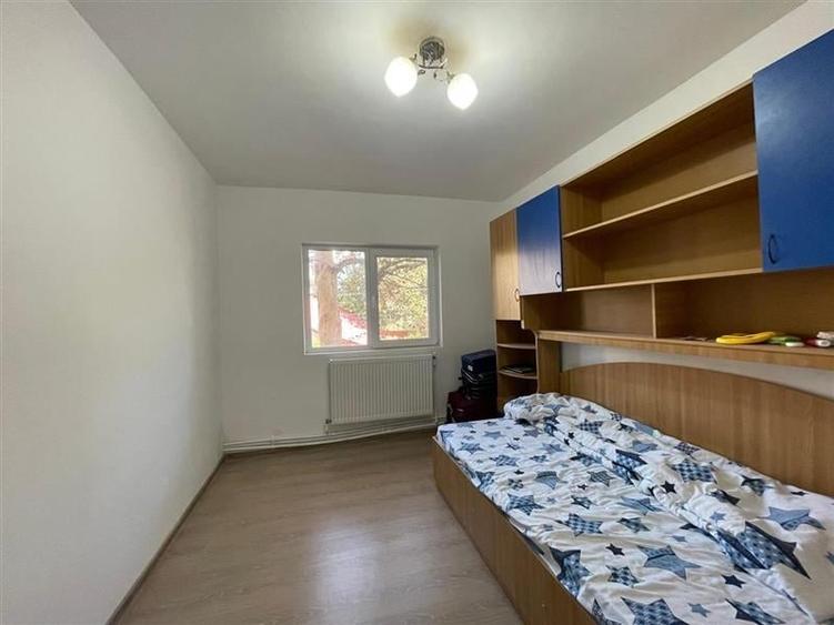 Apartament 3 camere de vanzare zona E3 Tulcea - 3