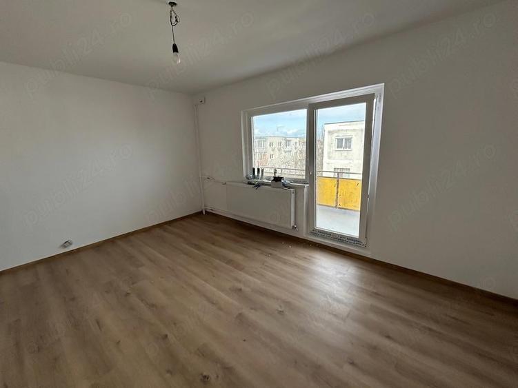 Vand apart.1 cam.situat in Micalaca,str.Vaslui,st. 50 mp,et.4 4,modern - 2