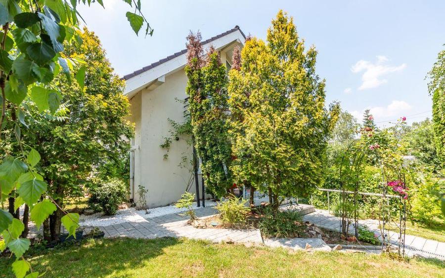 Casa / Vila in Corbeanca, langa lac, zona exclusivista - 5