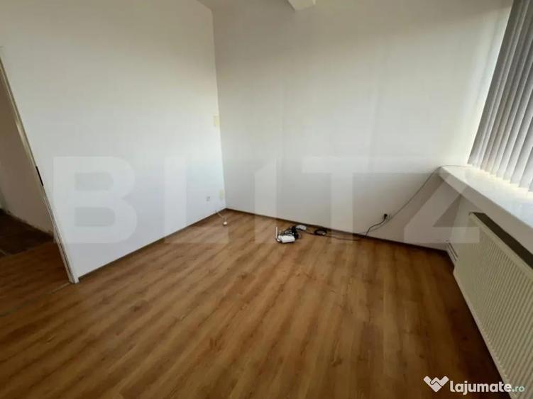 Spa?iu de birou, 55 mp, zona Pia?a 1 Mai - 2