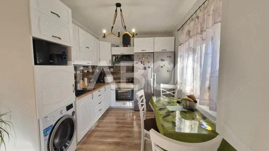 Apartament de vanzare 2 camere pod depozitare parcare si 2 balcoane - 4