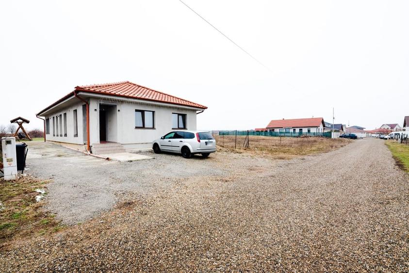 Casă parter cu 3 dormitoare, Grigorescu - 1