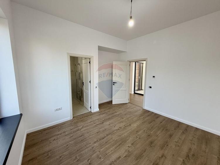 Casa / Vila cu 4 camere de vanzare in zona Nord - 12