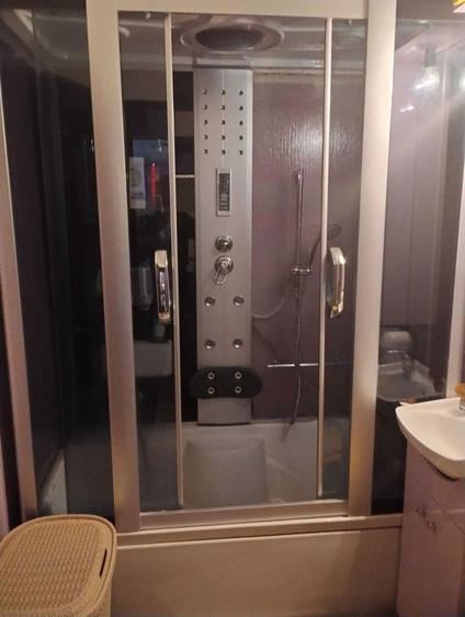 Inchiriez apartament 3 camere - 2