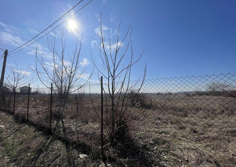 GIULESTI | Teren intravilan PUZ V3a2 3 loturi: 5500 + 180... - 6