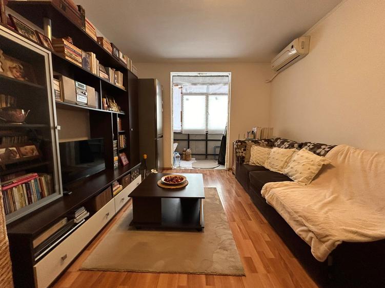 Titan 3 Camere  Etaj 1 Bloc Caramida Consolidat Instalatii Schimbate - 3