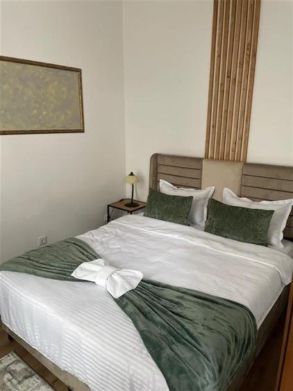 Apartament modern 4 camere la casa cu terasa parcare privata zona Calea Dumbravi - 1