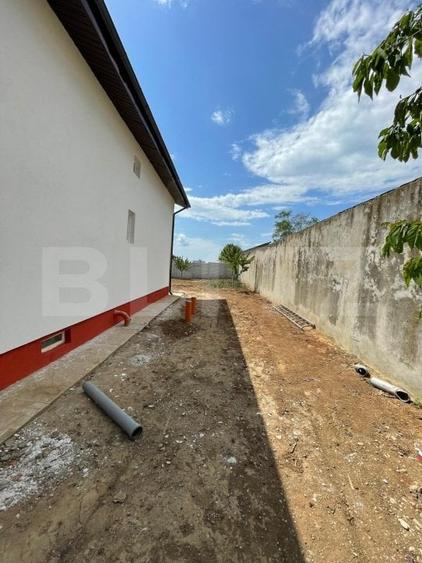 Casa Ghercesti, P+M, 262 mp, deschidere 32.93m, teren 1062 mp - 11