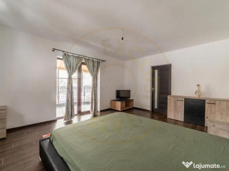 Casa spa?ioasa cu 6 camere ?i teren generos, langa pad - 8