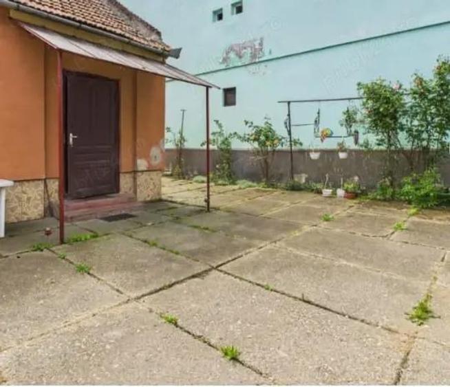 Vand casa Arad gradiste Strada principala - 10