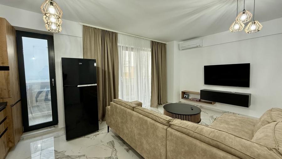 Apartament cu 3 camere si 2 locuri de parcare in Mamaia frontal la MARE - 4